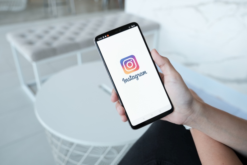 Top French Instagram Influencers to Follow